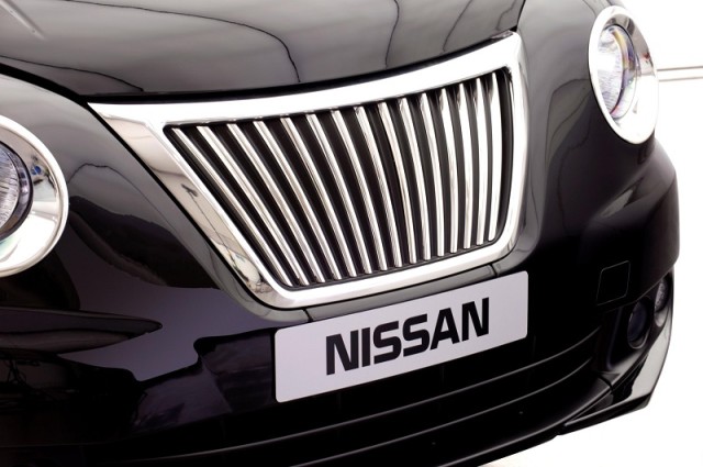 Nissan Black Taxi for London (7).jpg